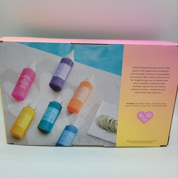 Stoney Clover Lane Tie-Dye Kit - Picture 5 of 7